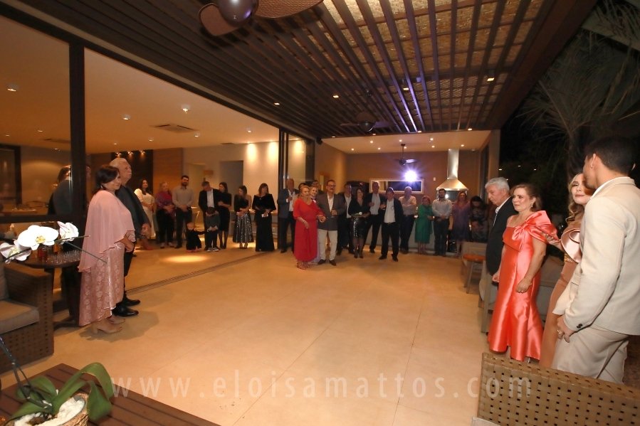 FORMATURA E NOIVADO DE DRA. ANA BEATRIZ MUNHOZ CARDOSO COM DR. VINÍCIUS BARUFFI DE CASTRO - Eloisa Mattos