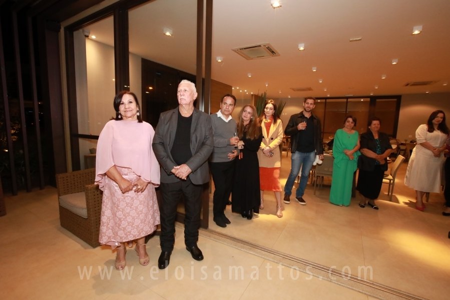 FORMATURA E NOIVADO DE DRA. ANA BEATRIZ MUNHOZ CARDOSO COM DR. VINÍCIUS BARUFFI DE CASTRO - Eloisa Mattos
