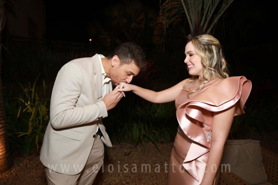 FORMATURA E NOIVADO DE DRA. ANA BEATRIZ MUNHOZ CARDOSO COM DR. VINÍCIUS BARUFFI DE CASTRO - Eloisa Mattos