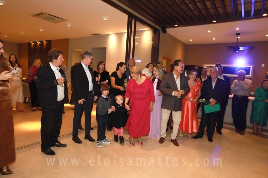 FORMATURA E NOIVADO DE DRA. ANA BEATRIZ MUNHOZ CARDOSO COM DR. VINÍCIUS BARUFFI DE CASTRO - Eloisa Mattos