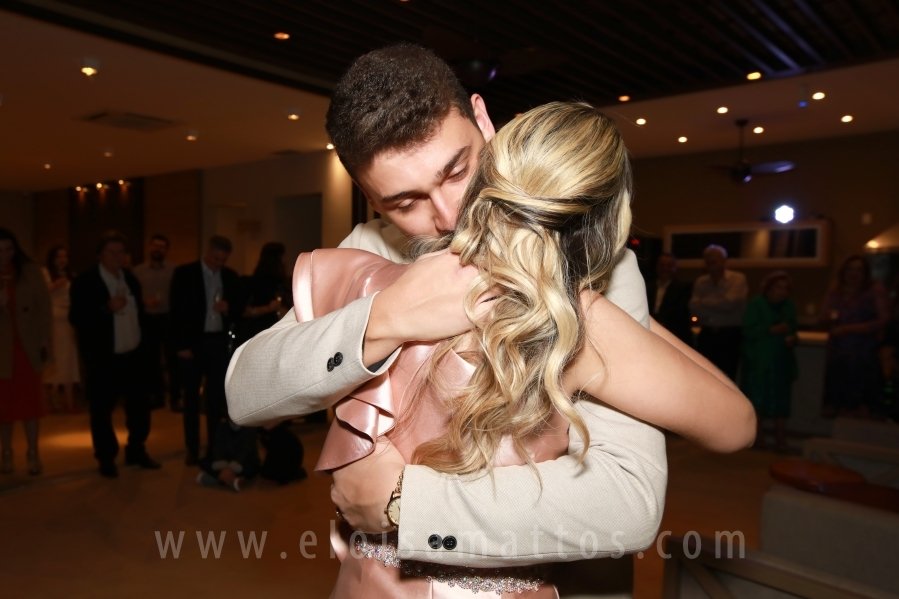 FORMATURA E NOIVADO DE DRA. ANA BEATRIZ MUNHOZ CARDOSO COM DR. VINÍCIUS BARUFFI DE CASTRO - Eloisa Mattos