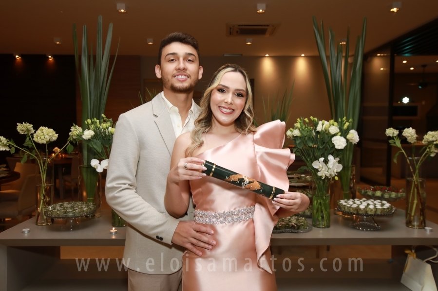 FORMATURA E NOIVADO DE DRA. ANA BEATRIZ MUNHOZ CARDOSO COM DR. VINÍCIUS BARUFFI DE CASTRO - Eloisa Mattos