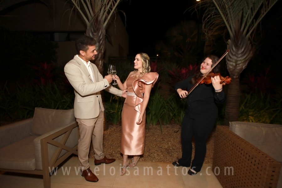 FORMATURA E NOIVADO DE DRA. ANA BEATRIZ MUNHOZ CARDOSO COM DR. VINÍCIUS BARUFFI DE CASTRO - Eloisa Mattos