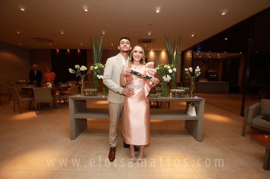 FORMATURA E NOIVADO DE DRA. ANA BEATRIZ MUNHOZ CARDOSO COM DR. VINÍCIUS BARUFFI DE CASTRO - Eloisa Mattos