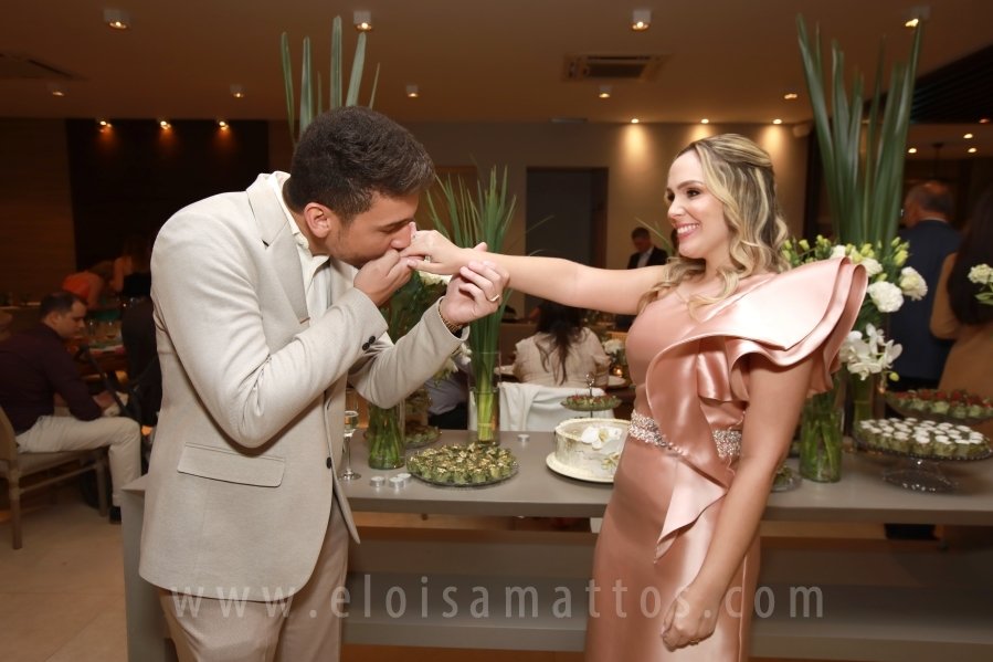 FORMATURA E NOIVADO DE DRA. ANA BEATRIZ MUNHOZ CARDOSO COM DR. VINÍCIUS BARUFFI DE CASTRO - Eloisa Mattos