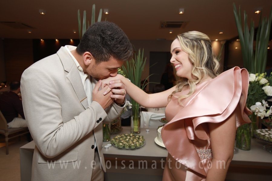 FORMATURA E NOIVADO DE DRA. ANA BEATRIZ MUNHOZ CARDOSO COM DR. VINÍCIUS BARUFFI DE CASTRO - Eloisa Mattos