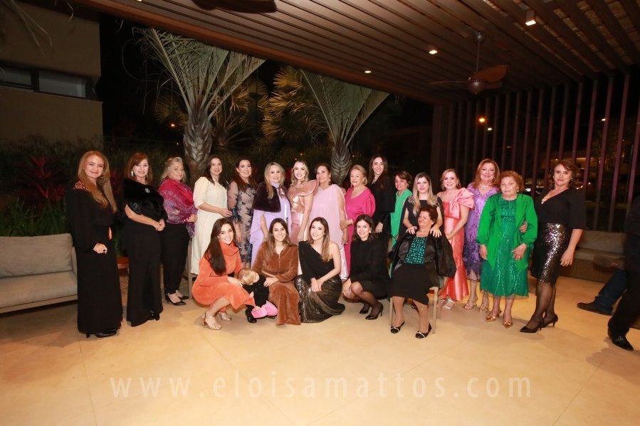 FORMATURA E NOIVADO DE DRA. ANA BEATRIZ MUNHOZ CARDOSO COM DR. VINÍCIUS BARUFFI DE CASTRO - Eloisa Mattos