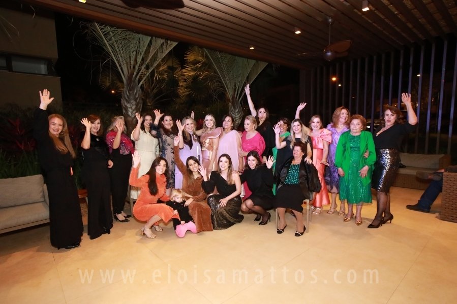 FORMATURA E NOIVADO DE DRA. ANA BEATRIZ MUNHOZ CARDOSO COM DR. VINÍCIUS BARUFFI DE CASTRO - Eloisa Mattos