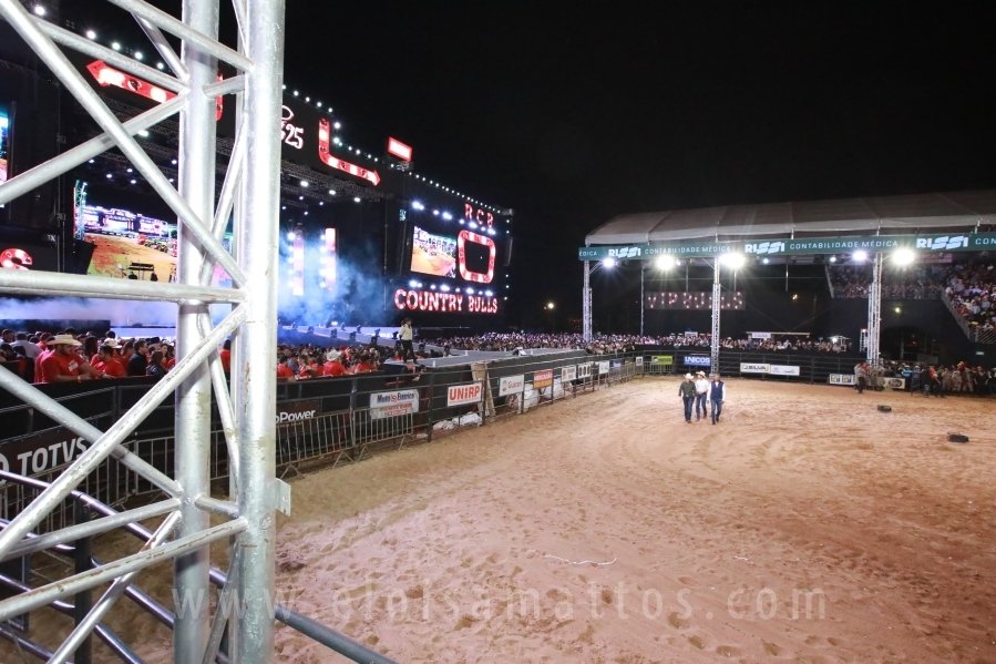 RIO PRETO COUNTRY BULLS REGISTRA RECORD DE PÚBLICO NA EDIÇÃO ESPECIAL DE 25 ANOS - Eloisa Mattos