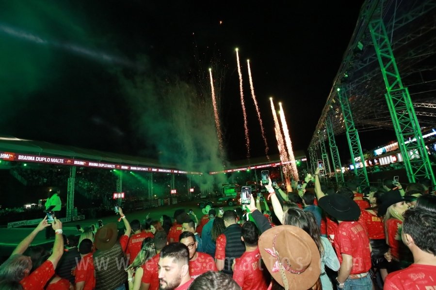 RIO PRETO COUNTRY BULLS REGISTRA RECORD DE PÚBLICO NA EDIÇÃO ESPECIAL DE 25 ANOS - Eloisa Mattos