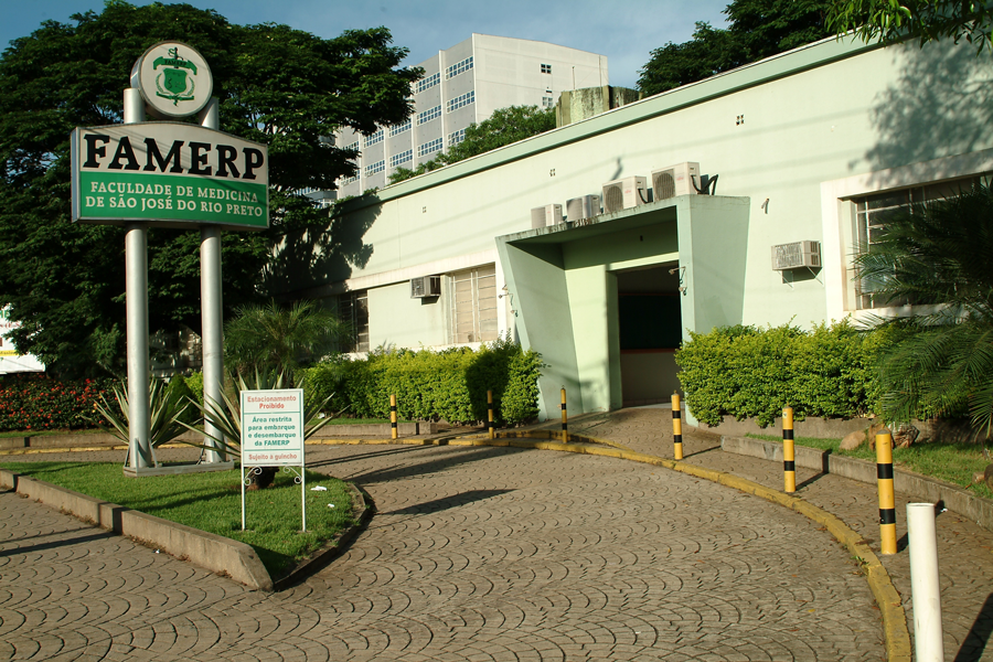 FAMERP PROMOVE ENCONTRO COM ALUNOS DA PRIMEIRA TURMA DE MEDICINA