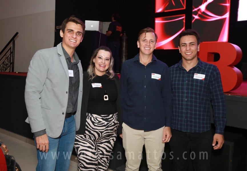 BNI NOROESTE PAULISTA LANÇA A PRIMEIRA EQUIPE NOTURNA DE SÃO JOSÉ DO RIO PRETO –  BNI TITANS - Eloisa Mattos