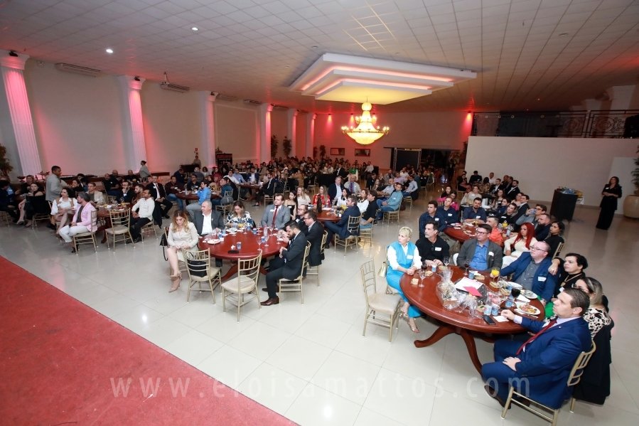BNI NOROESTE PAULISTA LANÇA A PRIMEIRA EQUIPE NOTURNA DE SÃO JOSÉ DO RIO PRETO –  BNI TITANS - Eloisa Mattos