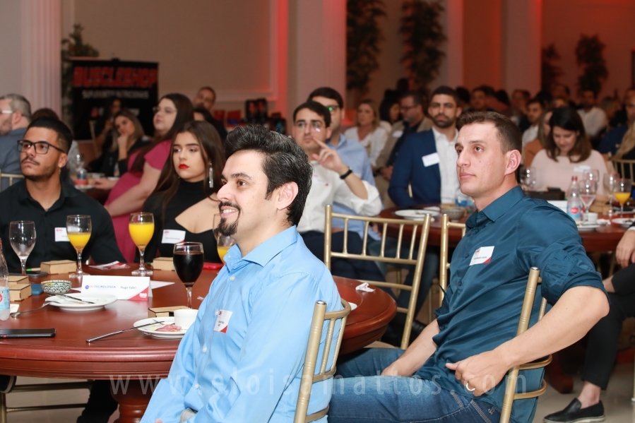 BNI NOROESTE PAULISTA LANÇA A PRIMEIRA EQUIPE NOTURNA DE SÃO JOSÉ DO RIO PRETO –  BNI TITANS - Eloisa Mattos