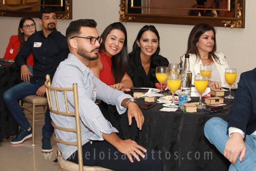 BNI NOROESTE PAULISTA LANÇA A PRIMEIRA EQUIPE NOTURNA DE SÃO JOSÉ DO RIO PRETO –  BNI TITANS - Eloisa Mattos