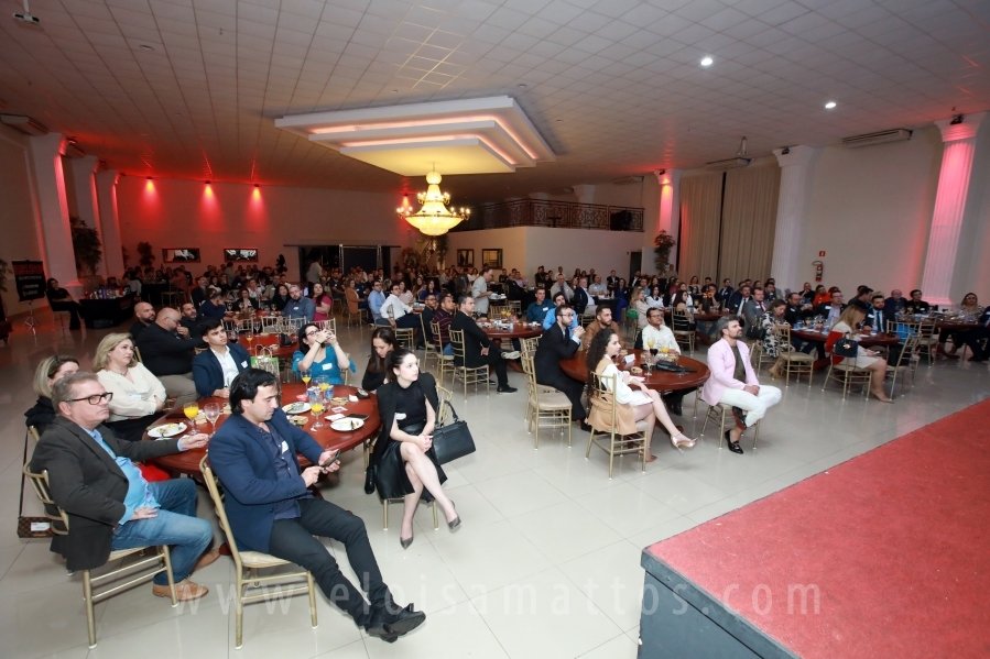 BNI NOROESTE PAULISTA LANÇA A PRIMEIRA EQUIPE NOTURNA DE SÃO JOSÉ DO RIO PRETO –  BNI TITANS - Eloisa Mattos