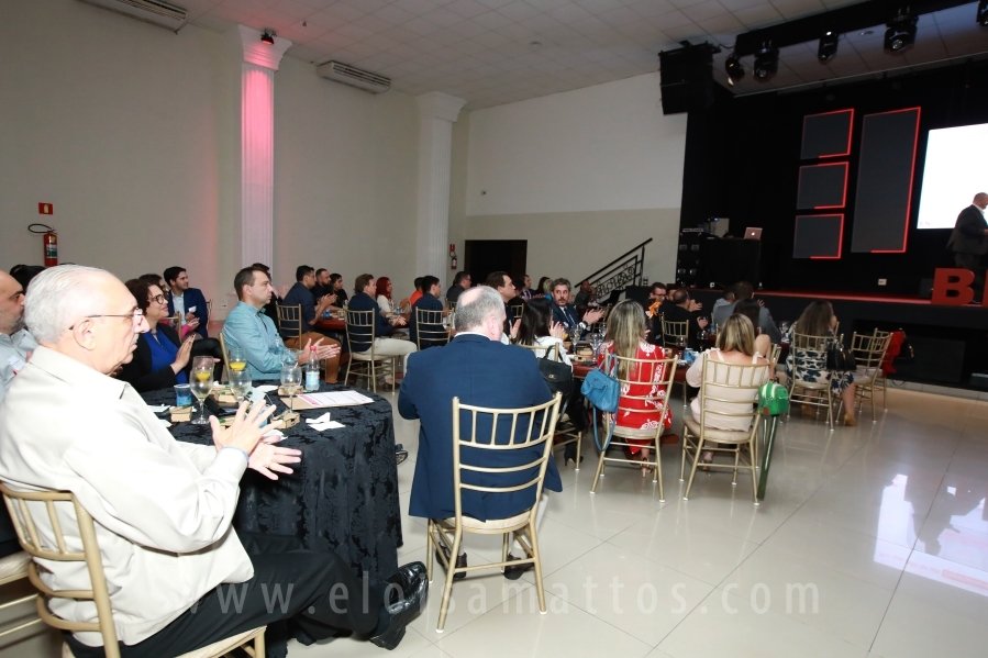 BNI NOROESTE PAULISTA LANÇA A PRIMEIRA EQUIPE NOTURNA DE SÃO JOSÉ DO RIO PRETO –  BNI TITANS - Eloisa Mattos