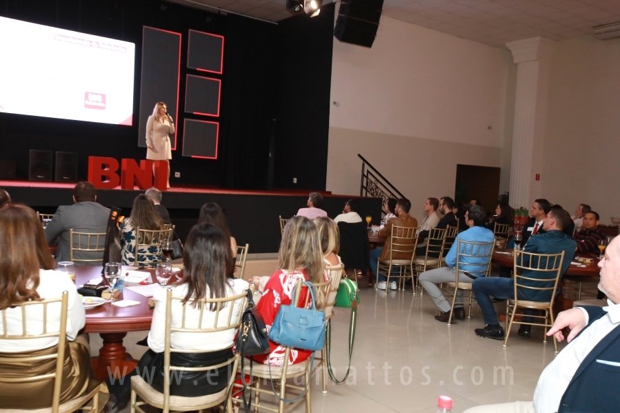 BNI NOROESTE PAULISTA LANÇA A PRIMEIRA EQUIPE NOTURNA DE SÃO JOSÉ DO RIO PRETO –  BNI TITANS - Eloisa Mattos