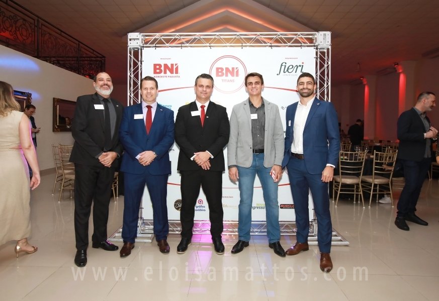 BNI NOROESTE PAULISTA LANÇA A PRIMEIRA EQUIPE NOTURNA DE SÃO JOSÉ DO RIO PRETO –  BNI TITANS - Eloisa Mattos