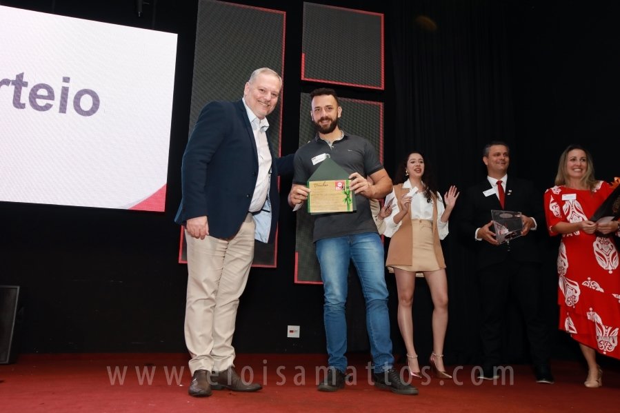 BNI NOROESTE PAULISTA LANÇA A PRIMEIRA EQUIPE NOTURNA DE SÃO JOSÉ DO RIO PRETO –  BNI TITANS - Eloisa Mattos