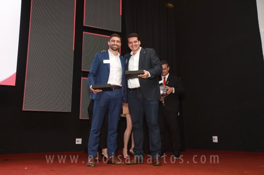 BNI NOROESTE PAULISTA LANÇA A PRIMEIRA EQUIPE NOTURNA DE SÃO JOSÉ DO RIO PRETO –  BNI TITANS - Eloisa Mattos
