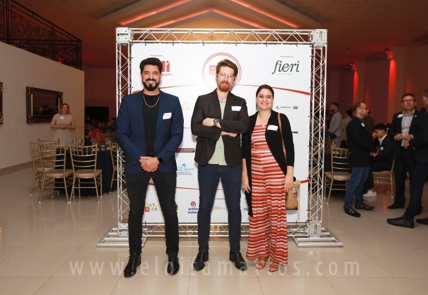 BNI NOROESTE PAULISTA LANÇA A PRIMEIRA EQUIPE NOTURNA DE SÃO JOSÉ DO RIO PRETO –  BNI TITANS - Eloisa Mattos