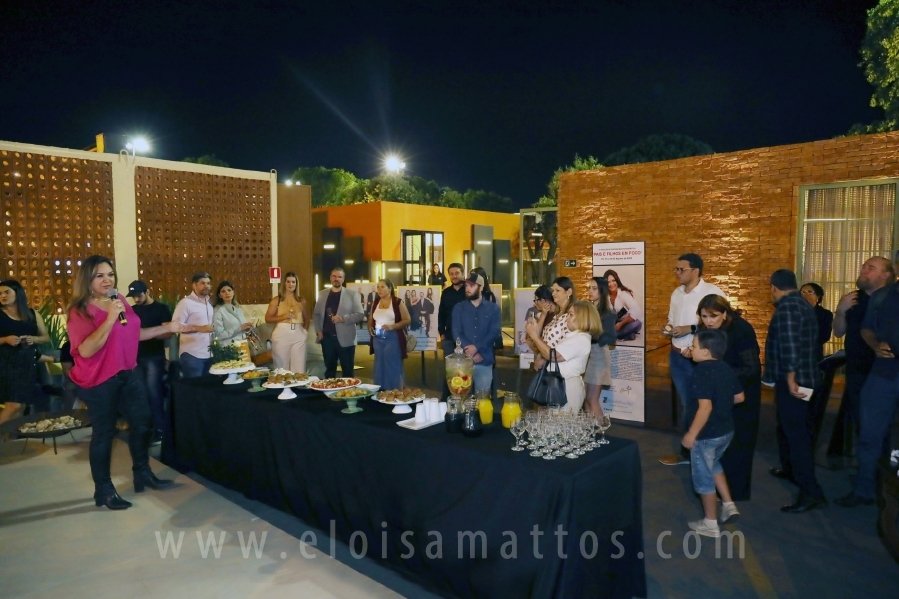 COQUETEL DE ABERTURA DA 13ª EDIÇÃO DA EXPO “PAIS E FILHOS EM FOCO” (RIOPRETO SHOPPING)  – MOSTRA ARQ DESIGN - Eloisa Mattos