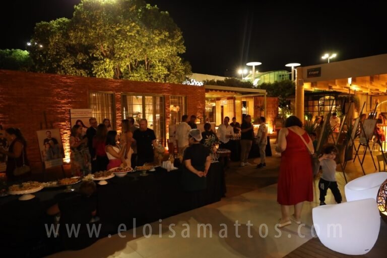 resized_eloisa-mattos—exposio-dia-dos-pais-na-arq-design_53107221627_o