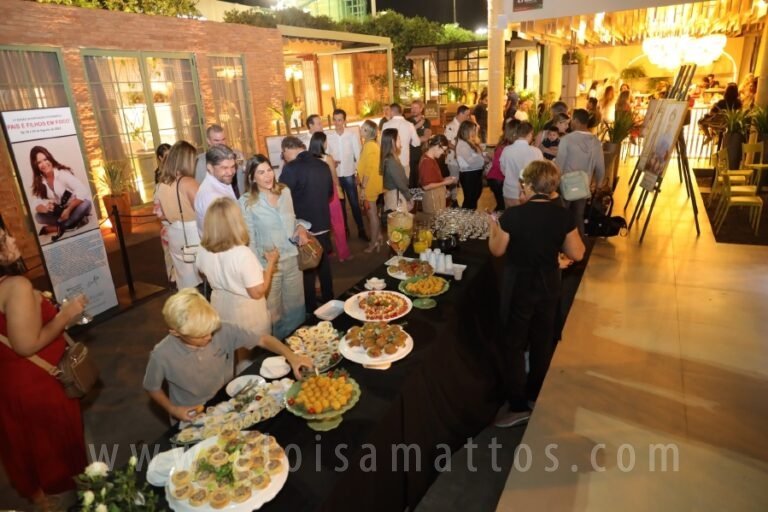 resized_eloisa-mattos—exposio-dia-dos-pais-na-arq-design_53108000519_o