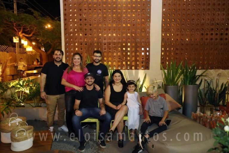 resized_eloisa-mattos—exposio-dia-dos-pais-na-arq-design_53108298773_o