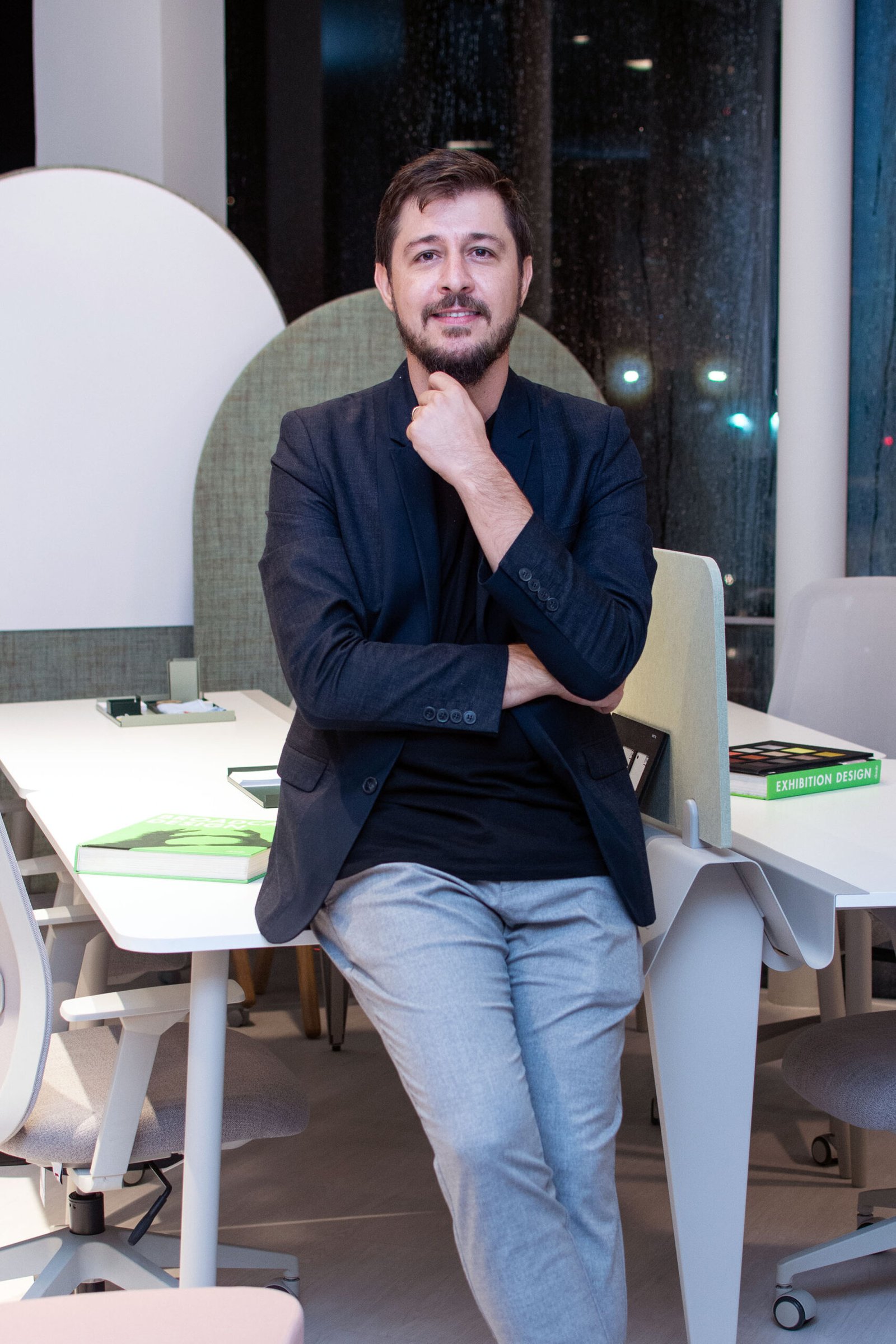 MOSTRA ARQ DESIGN É PALCO DO LANÇAMENTO DA LINHA DE MÓVEIS CORPORATIVOS FLOAT