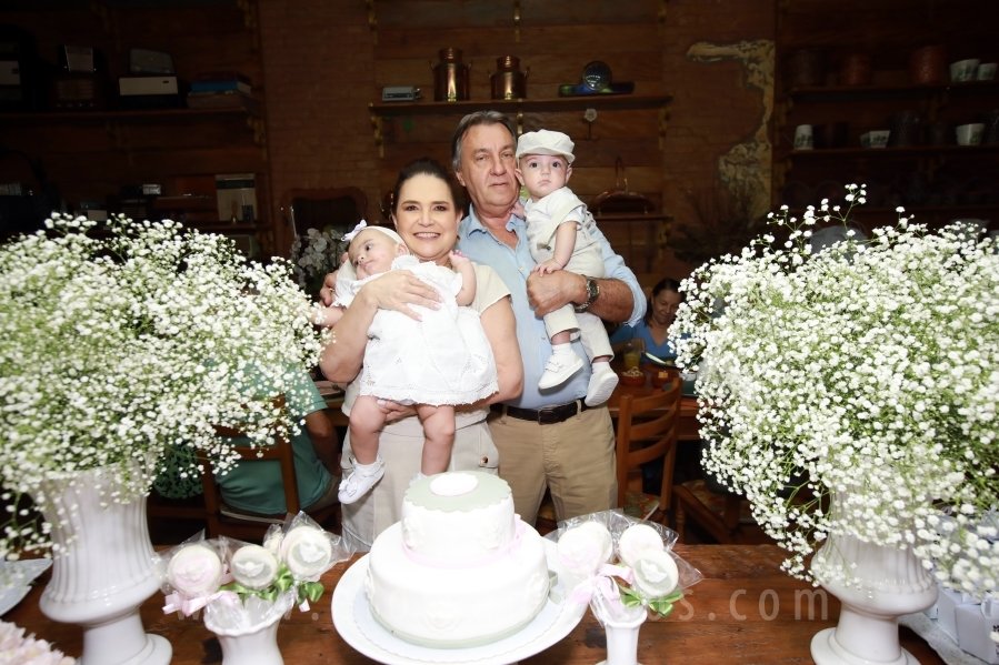 BATIZADO DOS GÊMEOS: JOSÉ MIGUEL E MARIA ALICE, COMEMORAÇÃO EM DOSE DUPLA. - Eloisa Mattos
