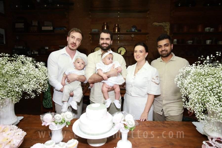 BATIZADO DOS GÊMEOS: JOSÉ MIGUEL E MARIA ALICE, COMEMORAÇÃO EM DOSE DUPLA. - Eloisa Mattos