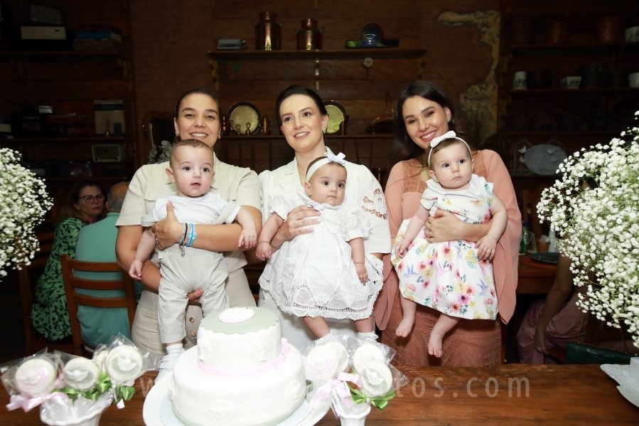 BATIZADO DOS GÊMEOS: JOSÉ MIGUEL E MARIA ALICE, COMEMORAÇÃO EM DOSE DUPLA. - Eloisa Mattos