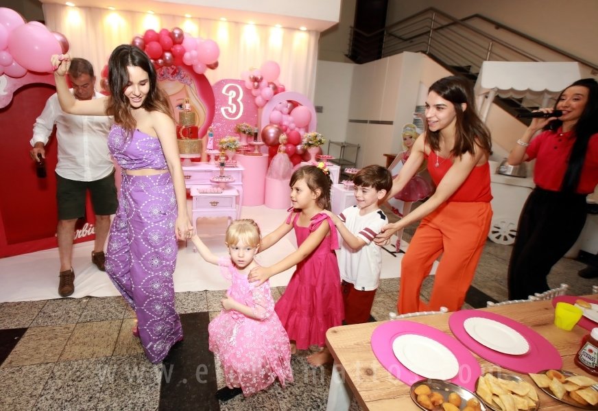 ANIVERSÁRIO DE 3 ANOS DA VERÔNICA – TEMA “BARBIE” - Eloisa Mattos