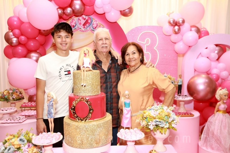 ANIVERSÁRIO DE 3 ANOS DA VERÔNICA – TEMA “BARBIE” - Eloisa Mattos