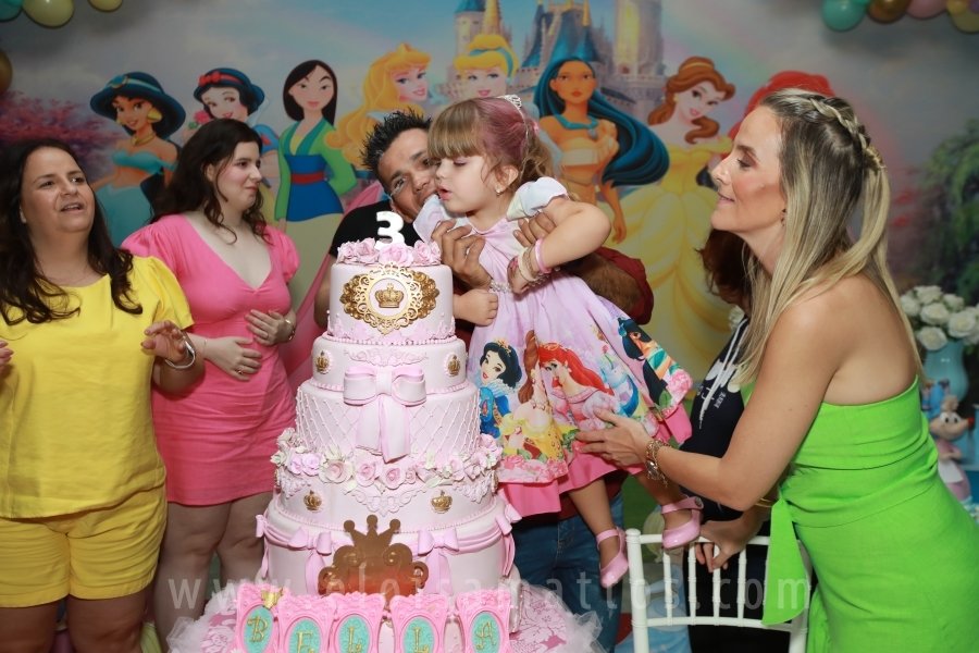ANIVERSÁRIO DE 3 ANOS DA BELLA – MUNDO KIDS BUFFET - Eloisa Mattos