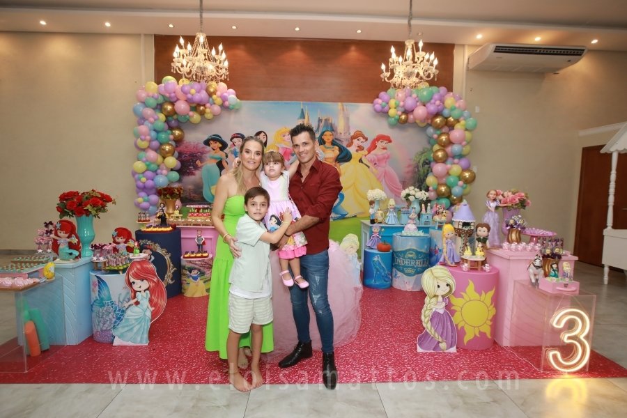 ANIVERSÁRIO DE 3 ANOS DA BELLA – MUNDO KIDS BUFFET - Eloisa Mattos
