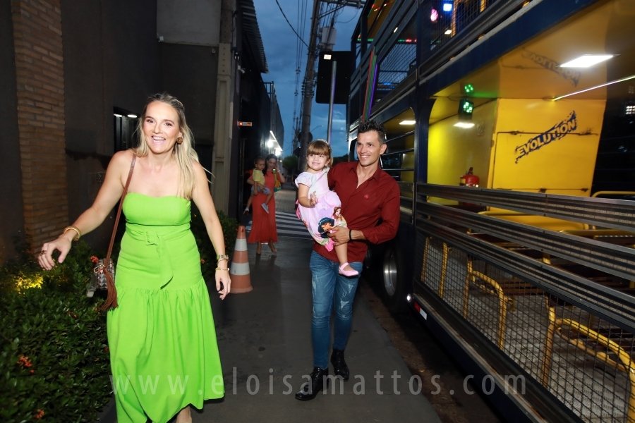 ANIVERSÁRIO DE 3 ANOS DA BELLA – MUNDO KIDS BUFFET - Eloisa Mattos