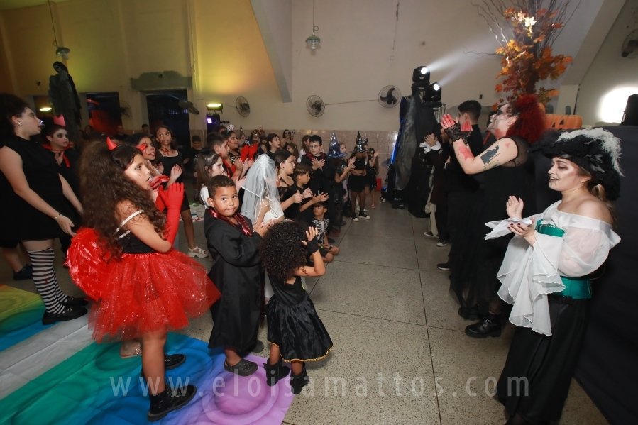 HOUNTED HOUSE – 30ª EDIÇÃO DO HALLOWEEN CNA - Eloisa Mattos