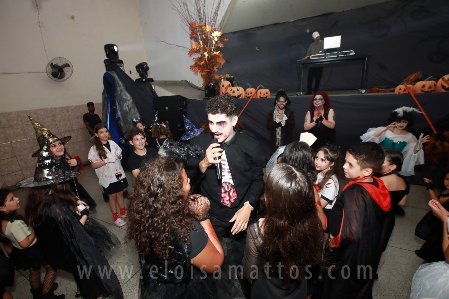 HOUNTED HOUSE – 30ª EDIÇÃO DO HALLOWEEN CNA - Eloisa Mattos