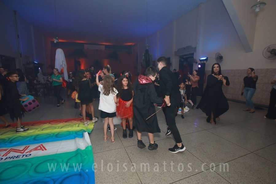HOUNTED HOUSE – 30ª EDIÇÃO DO HALLOWEEN CNA - Eloisa Mattos