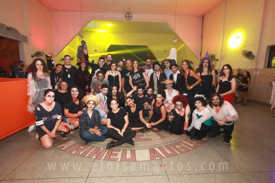 HOUNTED HOUSE – 30ª EDIÇÃO DO HALLOWEEN CNA - Eloisa Mattos