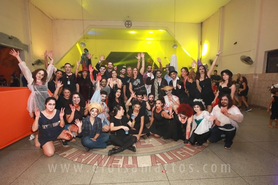 HOUNTED HOUSE – 30ª EDIÇÃO DO HALLOWEEN CNA - Eloisa Mattos