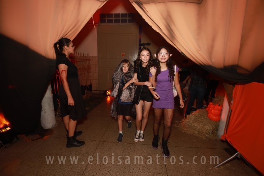 HOUNTED HOUSE – 30ª EDIÇÃO DO HALLOWEEN CNA - Eloisa Mattos