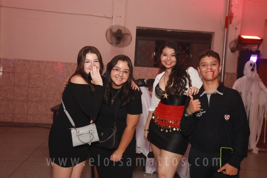 HOUNTED HOUSE – 30ª EDIÇÃO DO HALLOWEEN CNA - Eloisa Mattos