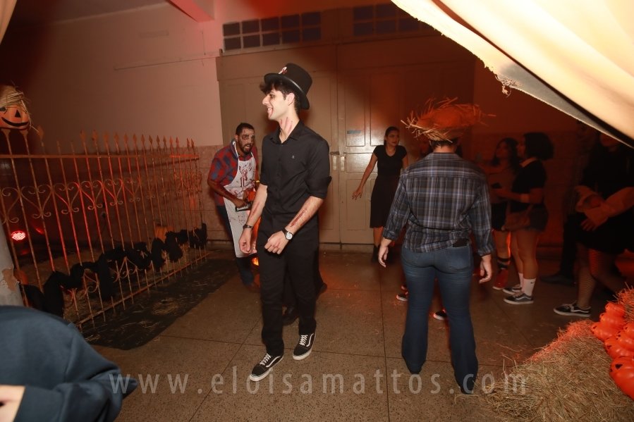 HOUNTED HOUSE – 30ª EDIÇÃO DO HALLOWEEN CNA - Eloisa Mattos