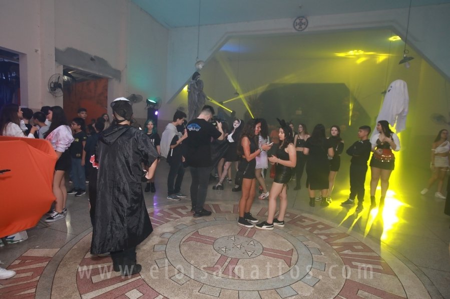 HOUNTED HOUSE – 30ª EDIÇÃO DO HALLOWEEN CNA - Eloisa Mattos