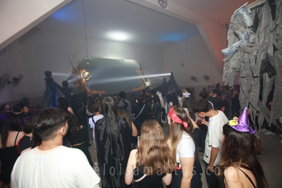 HOUNTED HOUSE – 30ª EDIÇÃO DO HALLOWEEN CNA - Eloisa Mattos