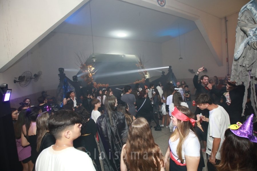 HOUNTED HOUSE – 30ª EDIÇÃO DO HALLOWEEN CNA - Eloisa Mattos